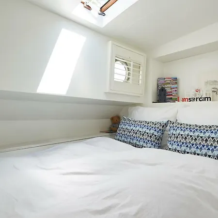 Luxurious 110m² 3br Houseboat In Centre! Úszó hotel *