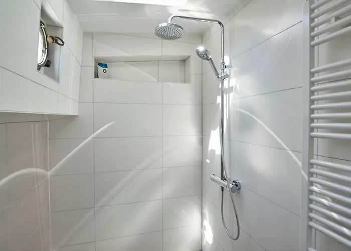 Botel Luxurious 110m² 3br Houseboat In Centre! *