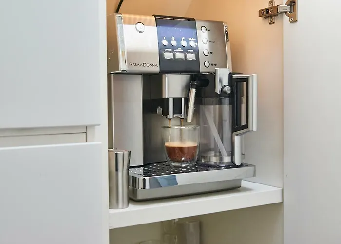 Luxurious 110m² 3br Houseboat In Centre!