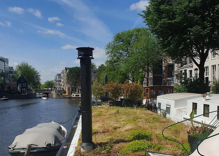 Hotel en barco Luxurious 110m² 3br Houseboat In Centre! Ámsterdam