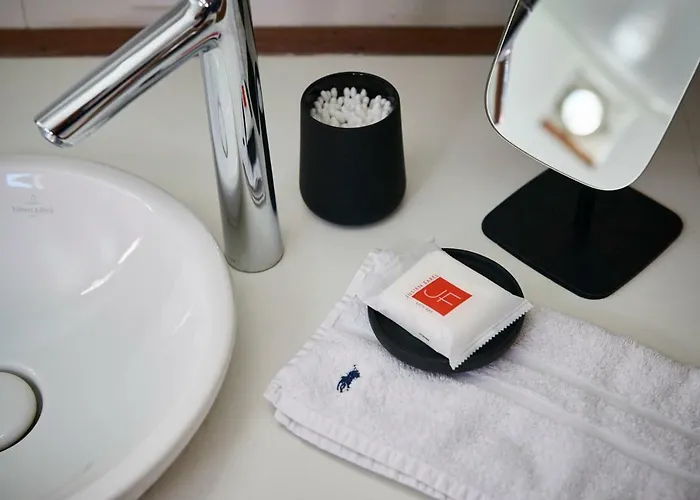 Hotel en barco Luxurious 110m² 3br Houseboat In Centre! Ámsterdam